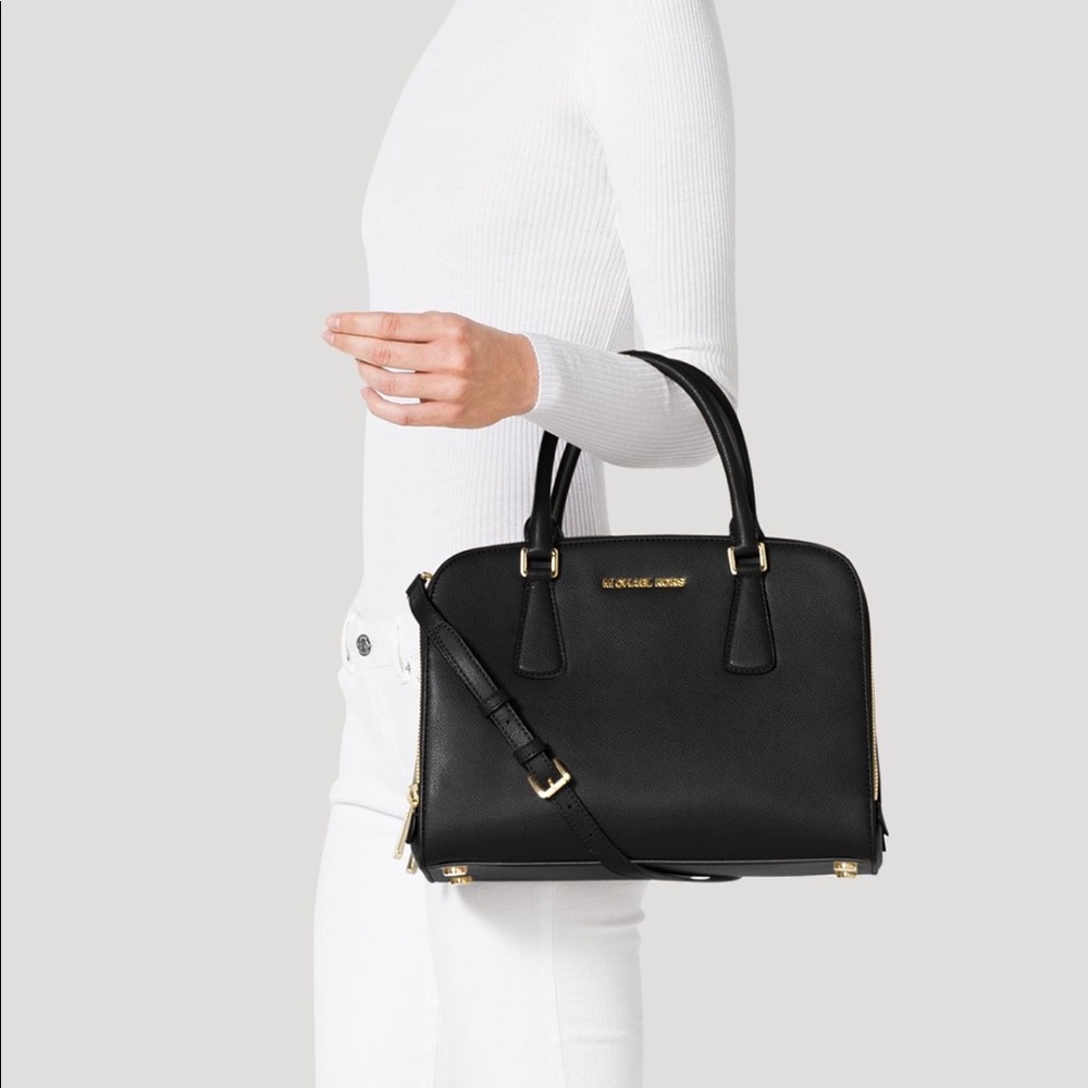 PLZ MAKE OFFERS!!! Michael Kors Reese